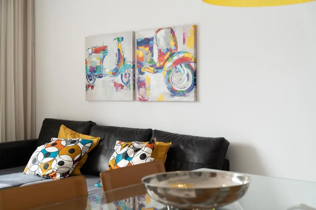 Apartament Steps From Puerto Marina Benalmádena