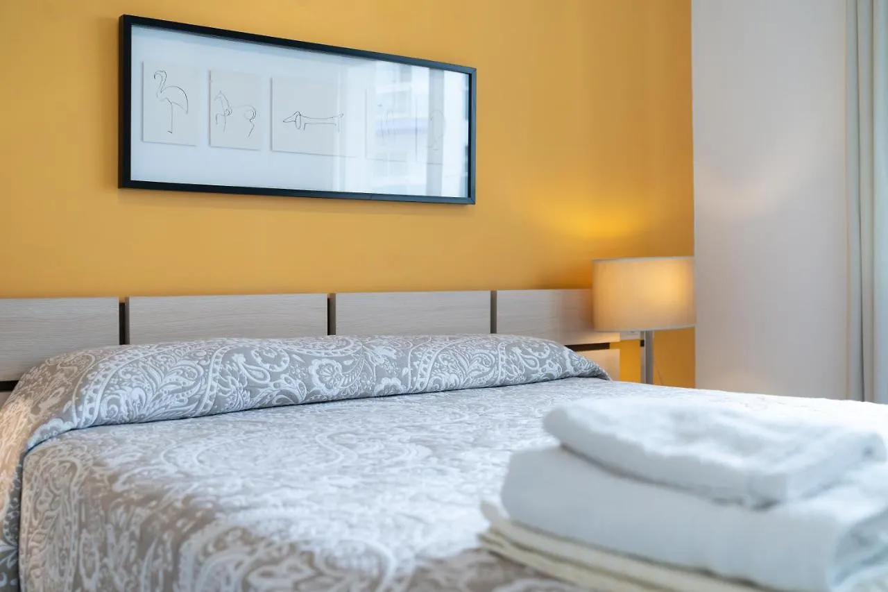 Apartamento Steps From Puerto Marina Benalmádena