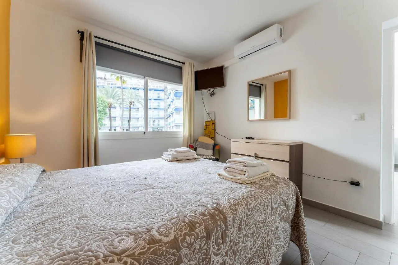 Apartamento Steps From Puerto Marina Benalmádena